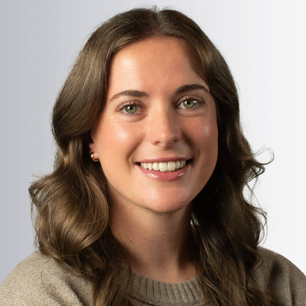 anna-cabrera_headshot